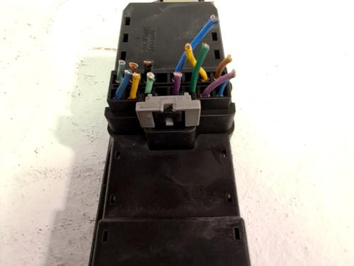 Left front window switch CHEVROLET CAPTIVA (C100, C140) 2.0 D 4WD | BP35967900I27 - Image 2