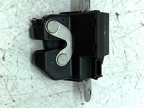 Bagklap lås Bagklap lås ALFA ROMEO GIULIETTA (940_) 2.0 JTDM (940.FXL1A) (140 hp) 33764005 33764005