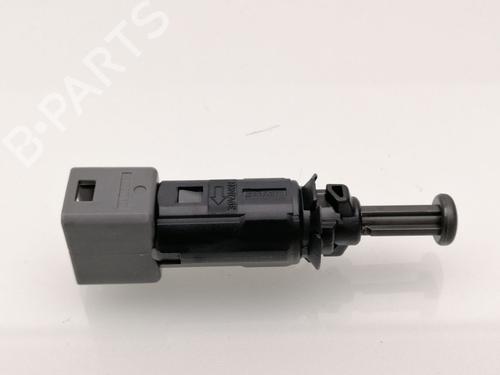 Used Switch NISSAN NOTE (E11, NE11) 1.4 LPG (88 hp) 30451813