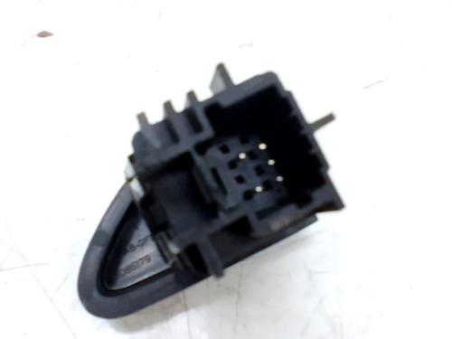 Used Warning switch Warning switch RENAULT CLIO IV Grandtour (KH_) 0.9 TCe 90 (90 hp) 32843762 32843762