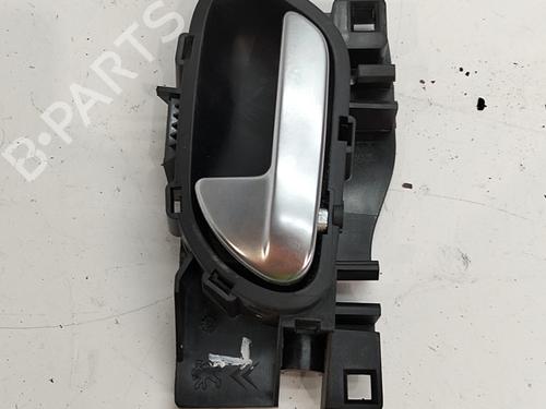 Used Front left interior door handle Front left interior door handle 38437473 38437473