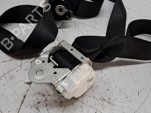 Front right seatbelt BMW 1 Convertible (E88) 120 i | BP23944996I25