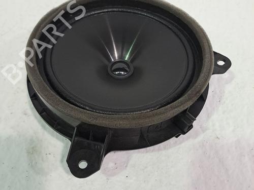 Used Speaker TOYOTA YARIS (_P21_, _PA1_, _PH1_) 1.5 Hybrid (MXPH10, MXPH11) (116 hp) 24874720