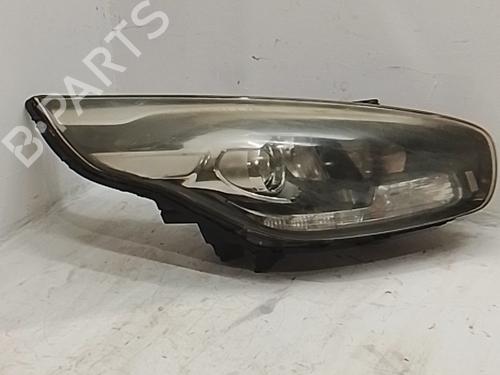 right-headlight-kia-carens-iv-2013-37289519 main image
