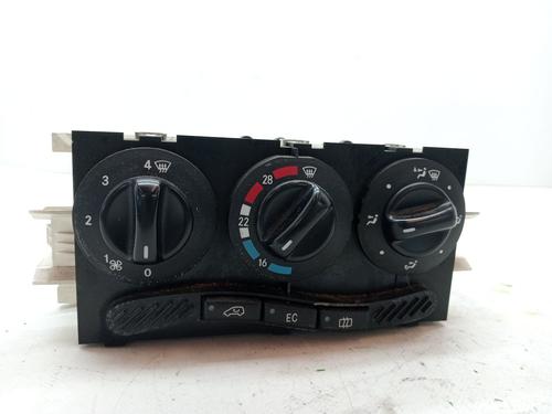 AC-Styringsenhed/Manøvreenhed MERCEDES-BENZ A-CLASS (W168) A 170 CDI (168.008) (90 hp) 23358600