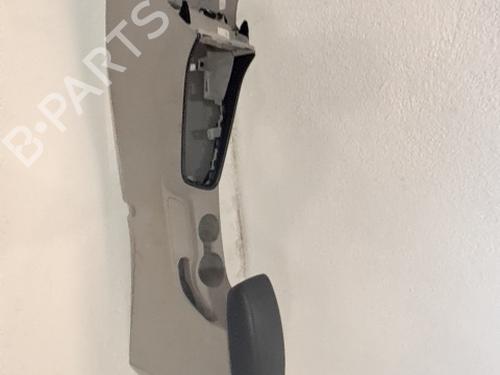 Midtkonsoll HYUNDAI i20 III (BC3, BI3) 1.0 T-GDI (101 hp) 30477744