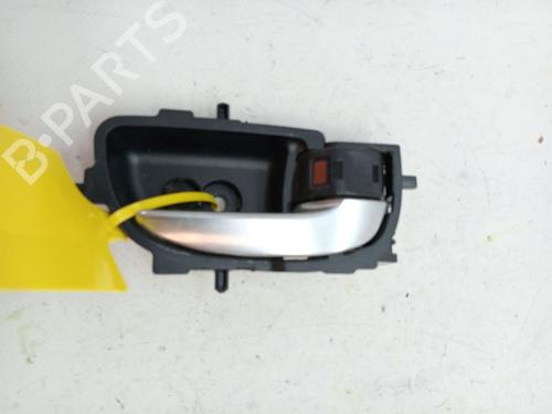Used Front right interior door handle TOYOTA AURIS (_E18_) 1.4 D-4D (NDE180_, NDE180R) (90 hp) 23353485
