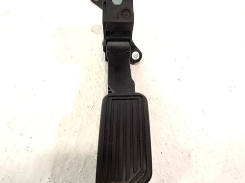 Used Pedal TOYOTA AURIS Estate (_E18_) 1.8 Hybrid (ZWE186_, ZWE186R, ZWE186H) (136 hp) 32042316