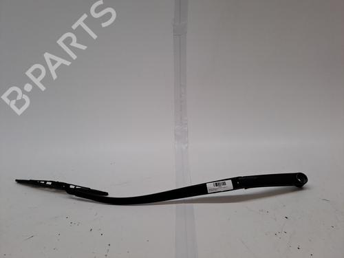 Used Front windshield wiper arm KIA CEE'D (JD) 1.4 CRDi 90 (90 hp) 23285963