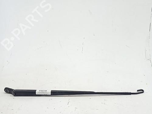 Used Front windshield wiper arm RENAULT LAGUNA II Grandtour (KG0/1_) 1.9 dCi (KG0G) (120 hp) 31369724