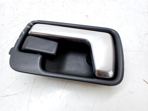 Højre fortil invendig håndtag LAND ROVER DISCOVERY III (L319) 2.7 TD 4x4 (190 hp) 30526367