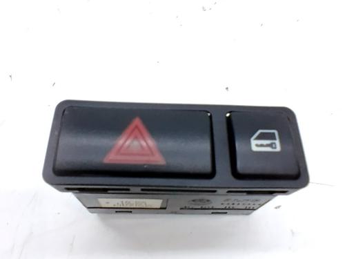 Used Warning switch Warning switch BMW 3 (E46) 320 d (150 hp) 33762534 33762534