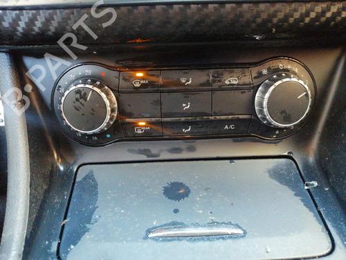 Used Climate control MERCEDES-BENZ A-CLASS (W176) A 250 (176.044) (211 hp) 23382306