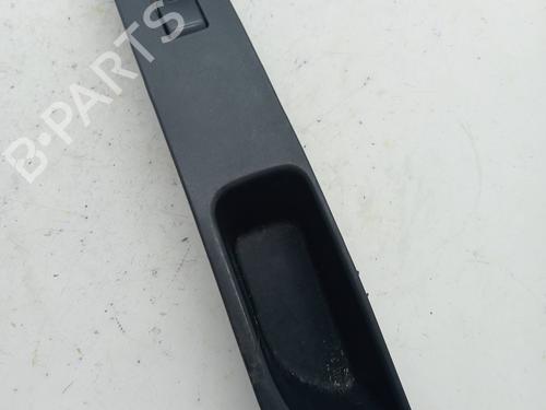 Used Right front window switch NISSAN MICRA III (K12) 1.2 16V (80 hp) 23349009