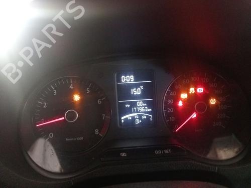 Used Instrument cluster VW POLO V (6R1, 6C1) 1.2 (70 hp) 23944060