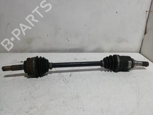 Antriebswelle links vorne für TOYOTA YARIS (_P1_) 1.3 (SCP12_, SCP13_, SCP12R, SCP13R) (87 hp) 25988807