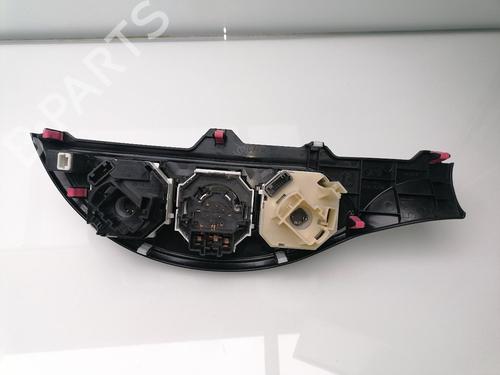 Climate control TOYOTA YARIS (_P13_) 1.0 (KSP130_, KSP130) | BP23937743I5 
