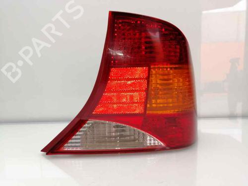 Used Right taillight FORD FOCUS I Saloon (DFW) 1.4 16V (75 hp) 23385861