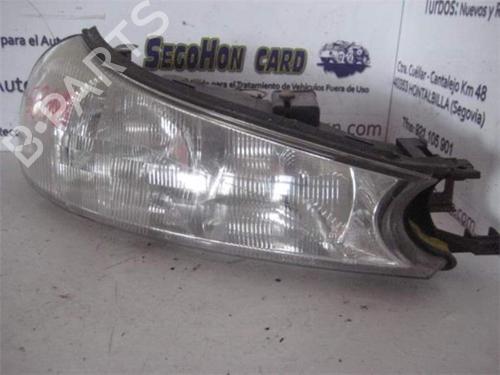 Used Right headlight FORD MONDEO II (BAP) 1.8 i (115 hp) 25988660