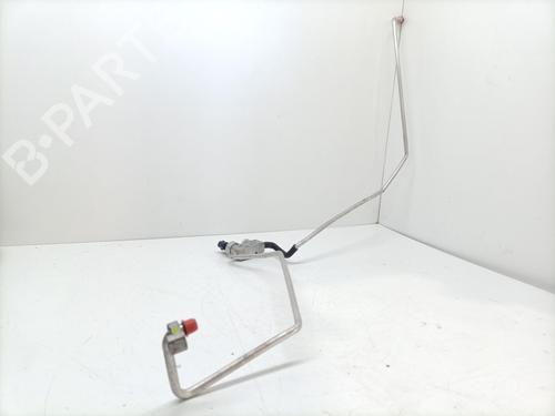 Used AC pipe TOYOTA YARIS (_P13_) 1.5 Hybrid (NHP130_, NHP130) (101 hp) 28959589