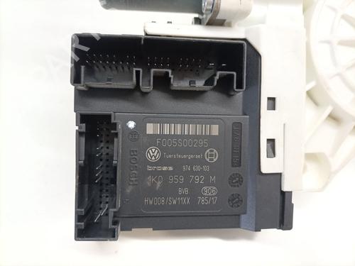 Right front window motor VW JETTA III (1K2) 1.9 TDI | BP26674974E20 
