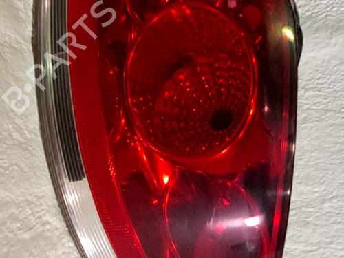 Achterlicht rechts FIAT LINEA (323_, 110_) 1.3 D Multijet (323AXB11, 323AXB1A) (90 hp) 31262688