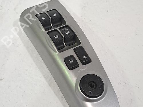 Left front window switch KIA SPORTAGE II (JE_, KM_) 2.0 i 16V | BP25613457I27