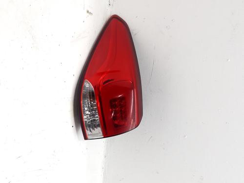 left-taillight-kia-carens-iv-2013-37289529 main image