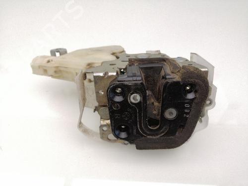Used Tailgate lock SUZUKI GRAND VITARA II (JT, TE, TD) 1.9 DDiS All-wheel Drive (JT419, TD44, JB419WD, JB419XD,... (129 hp) 23458277