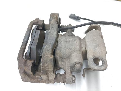 Zacisk hamulca tylnego lewego FORD TRANSIT Van (FA_ _) 2.4 TDCi RWD | BP26538391M107