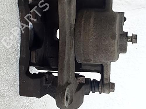 Bremssattel rechts vorne für LEXUS RX (_U3_) 400h AWD (MHU38_, MHU38R) (272 hp) 31701229