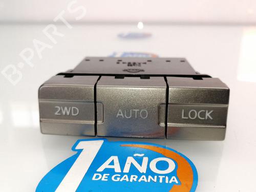 Used Switch NISSAN X-TRAIL I (T30) 2.2 Di 4x4 (114 hp) 23874154