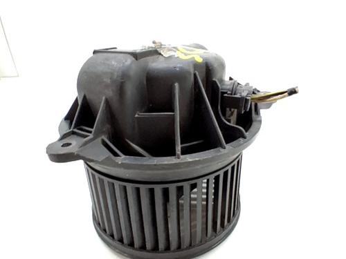 Używane Silniczek dmuchawy nagrzewnicy RENAULT TRAFIC II Van (FL) 2.5 dCi 145 (FL0J) (146 hp) 30050349