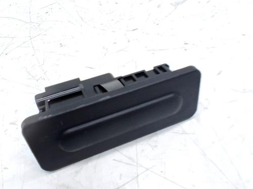 tailgate-handle-peugeot-308-hatchback-van-lb_-2015-33763184 main image