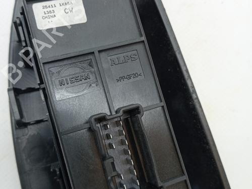 Right front window switch NISSAN JUKE (F15) 1.6 | BP23345780I26 