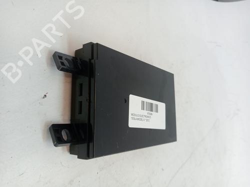 Electronic module TESLA MODEL S (5YJS) P85 | BP25999214M83 
