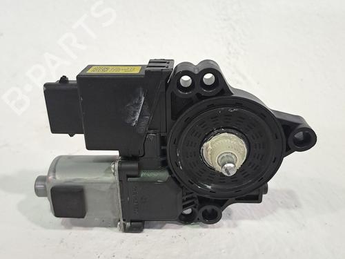 Rudehejsemotor forskærm højre KIA CEE'D (JD) 1.6 CRDi 136 (136 hp) 25844786