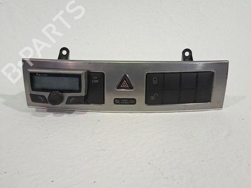 Used Warning switch MERCEDES-BENZ C-CLASS Coupe (CL203) C 220 CDI (203.708) (150 hp) 23942765