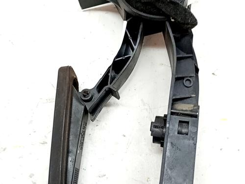 Pedal MERCEDES-BENZ C-CLASS (W203) C 200 Kompressor (203.045) (163 hp) 31700770