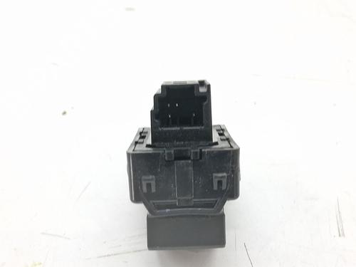 Right rear window switch RENAULT CLIO V (B7_) 1.0 TCe 90 (B7MT) | BP28163979I28 