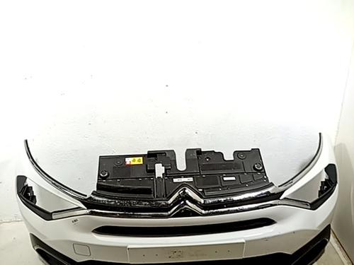 Used Front bumper CITROËN C4 III (BA_, BB_, BC_) ë-C4 (BCZKXC, BZCKSC) (136 hp) 30898253