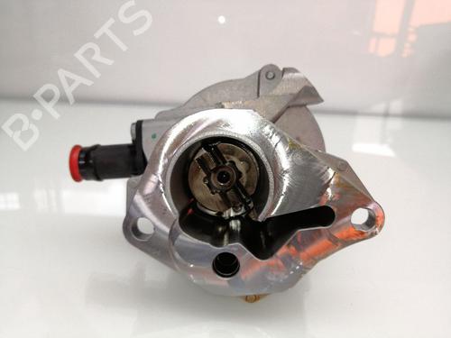 Used Brake master cylinder RENAULT KADJAR (HA_, HL_) 1.5 dCi 110 (HLA3) (110 hp) 23419671