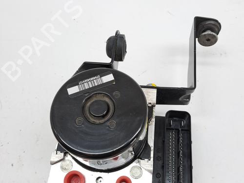 Used ABS pump VOLVO V40 Hatchback (525) D2 (114 hp) 23367236
