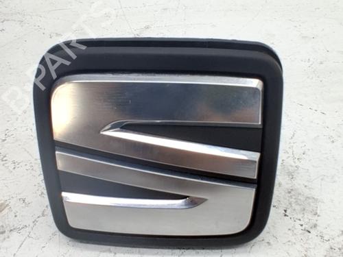 Used Tailgate handle Tailgate handle SEAT LEON (KL1, KLG) 2.0 TDI (150 hp) 40551375 40551375