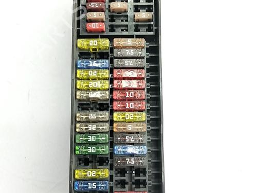 Used Fuse box Fuse box VW POLO V (6R1, 6C1) 1.2 TSI (90 hp) 35771945 35771945