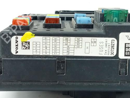 Fuse box VOLVO XC90 I (275) 2.5 T AWD | BP28126129E1