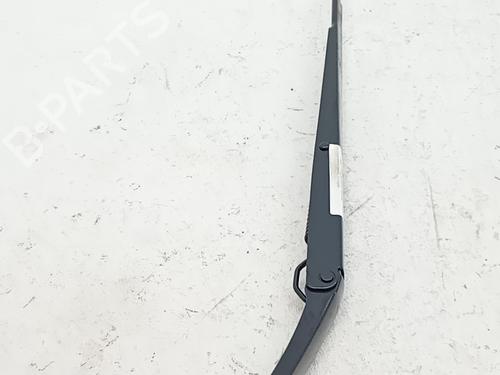 Used Front windshield wiper arm Front windshield wiper arm KIA EV6 (CV) 77 GT AWD (585 hp) 39741820 39741820