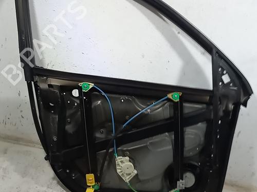 Rudehejsemekanisme Højre foran Rudehejsemekanisme Højre foran PORSCHE CAYENNE (9PA) S 4.5 (340 hp) 39741368 39741368