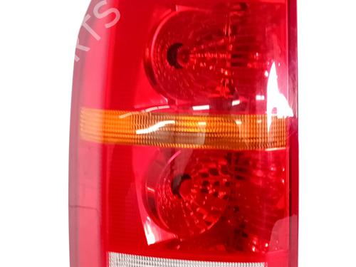 Feu arrière gauche LAND ROVER DISCOVERY III (L319) 2.7 TD 4x4 (190 hp) 32106631