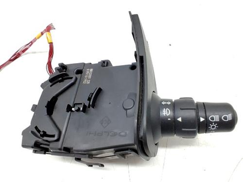 Used Headlight switch RENAULT CLIO III (BR0/1, CR0/1) 1.2 Ethanol (CR1U, BR1U) (75 hp) 31124780